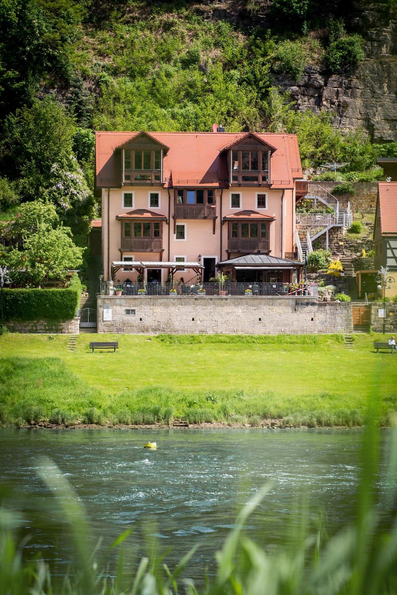 Ferienwohnungen Alte Destillerie Rathen Exteriör bild